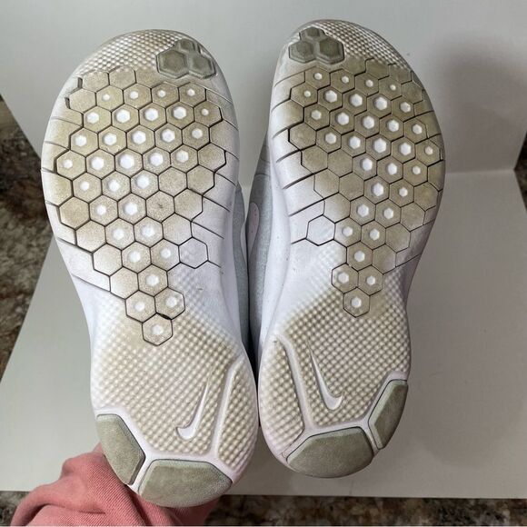 Nike Flex Experience Silver Athletic Running Shoes - Picture 7 of 8